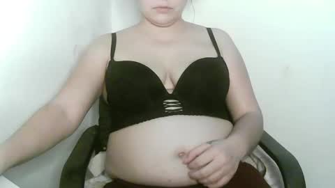 Snapshot of alesialux chatting on February 1, 9:02 pm Alesia online show from February 1, 9:02 pm