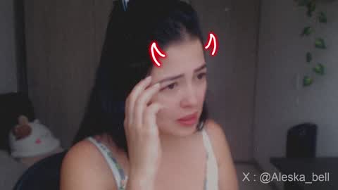 Snapshot of aleska__bell chatting on December 3, 3:44 pm Aleska online show from December 3, 3:44 pm