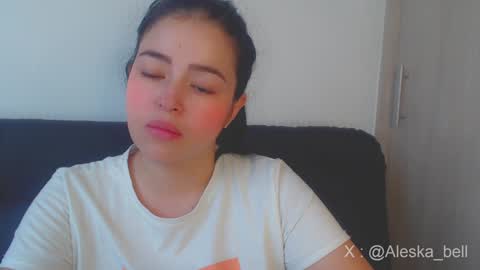 Snapshot of aleska__bell chatting on January 16, 3:35 pm Aleska online show from January 16, 3:35 pm
