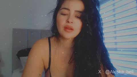 Snapshot of aleska__bell chatting on January 20, 1:53 pm Aleska online show from January 20, 1:53 pm