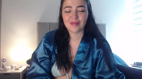 Snapshot of aleska__bell chatting on January 31, 2:49 pm Aleska online show from January 31, 2:49 pm