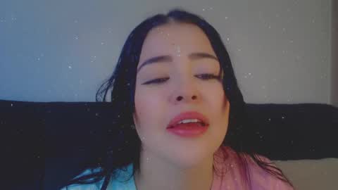 Snapshot of aleska__bell chatting on February 11, 4:02 pm Aleska online show from February 11, 4:02 pm