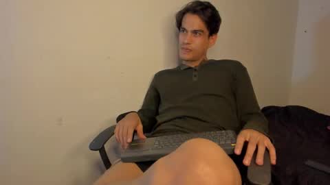 aless online show from December 23, 2:31 am