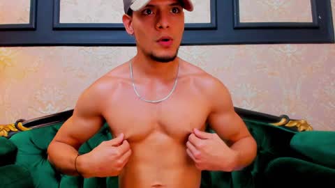 Snapshot of aless_king chatting on January 28, 6:07 pm Alessandro King online show from January 28, 6:07 pm