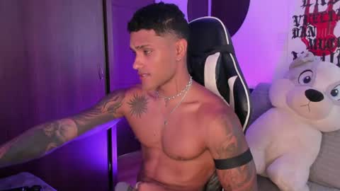 Alessandro Vanni online show from June 14, 3:47 pm