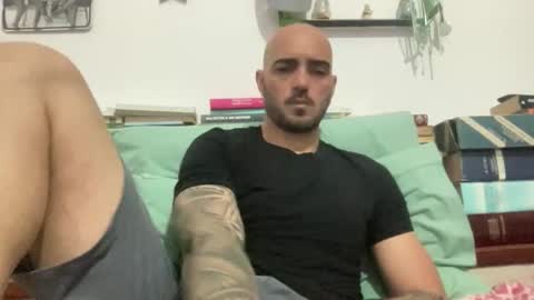 Snapshot of alessandromori91 chatting on April 30, 8:57 pm alessandromori91 online show from April 30, 8:57 pm