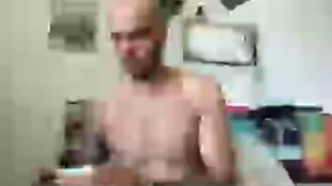 Snapshot of alessandromori91 chatting on June 27, 8:08 am alessandromori91 online show from June 27, 8:08 am