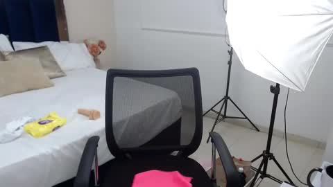 ALESSIA online show from February 17, 9:41 pm