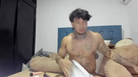 Snapshot of alessia_hot1 chatting on May 31, 7:04 am alessia_hot1 online show from May 31, 7:04 am