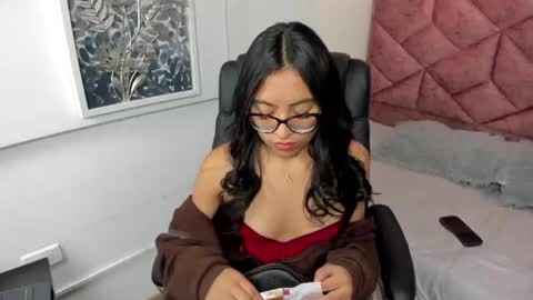 Snapshot of alessia_storm_ chatting on July 11, 3:20 am Alessia online show from July 11, 3:20 am