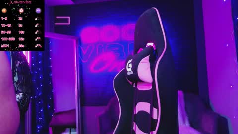 alessiacroft online show from February 1, 5:06 am