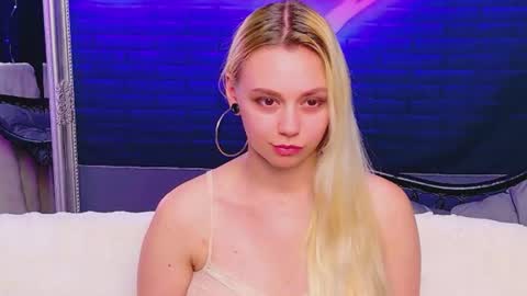 alessiacroft online show from July 7, 6:47 am