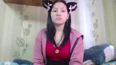 Snapshot of aletaathan chatting on February 23, 1:08 pm Vikki online show from February 23, 1:08 pm