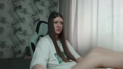 Aletta Oushen online show from March 5, 9:38 am