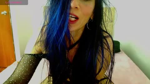 alettallove online show from May 17, 2:46 pm