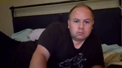 Snapshot of aleveg__101 chatting on June 14, 2:20 am aleveg__101 online show from June 14, 2:20 am