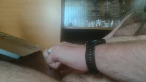 Snapshot of alex081569 chatting on September 20, 7:31 am alex081569 online show from September 20, 7:31 am