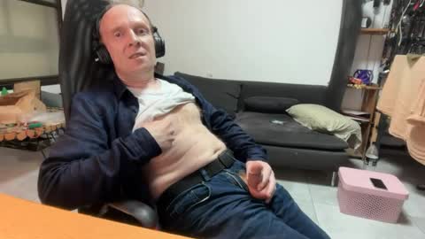 alex125223 online show from August 1, 12:32 am