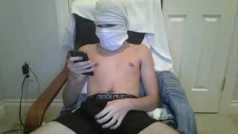 Snapshot of alex1817c chatting on October 23, 7:07 am alex1817c online show from October 23, 7:07 am