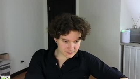 FAVORITE online show from December 3, 1:19 am