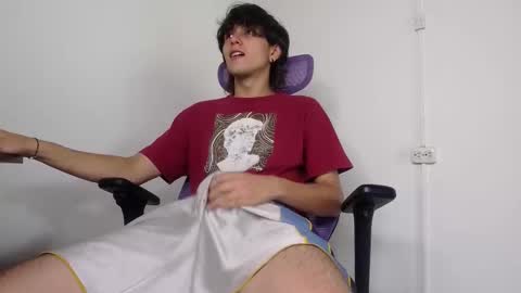 Snapshot of alex_connorr chatting on February 12, 6:03 pm alex_connorr online show from February 12, 6:03 pm