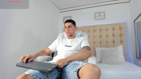 alex online show from October 2, 11:50 am