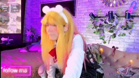 Snapshot of alex_howell chatting on January 8, 2:46 am alex_howell online show from January 8, 2:46 am