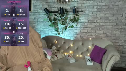 Snapshot of alex_howell chatting on January 13, 8:37 pm alex_howell online show from January 13, 8:37 pm