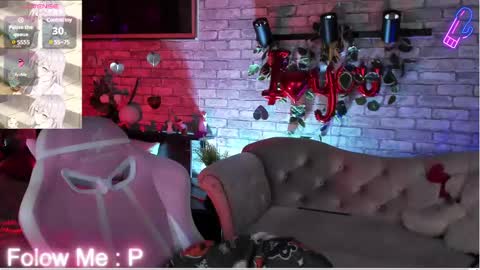 Snapshot of alex_howell chatting on March 6, 8:37 pm alex_howell online show from March 6, 8:37 pm