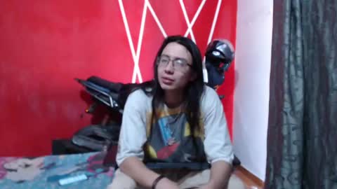 alex online show from May 13, 6:27 pm