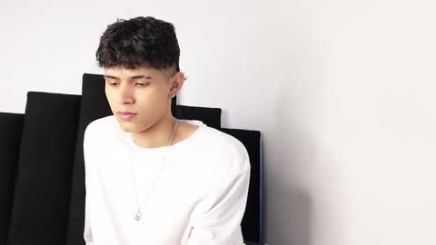 alex_mark_ online show from September 30, 5:18 pm