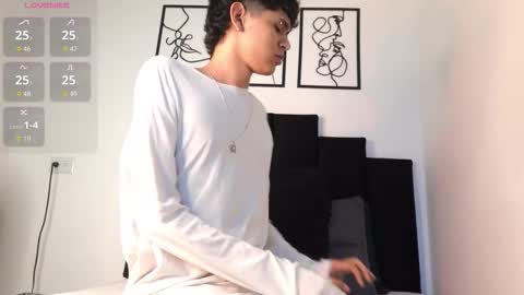 alex_mark_ online show from January 7, 1:13 pm