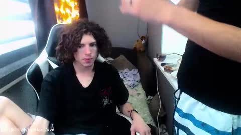 Snapshot of alex_ray69 chatting on September 14, 7:40 am alex_ray69 online show from September 14, 7:40 am