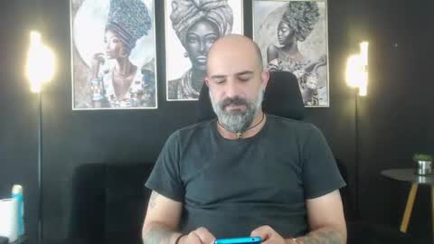 Alex Saints online show from May 6, 2:55 pm