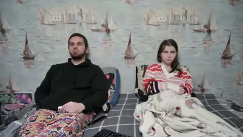 Alex and Sarah online show from November 3, 12:46 am