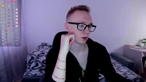 alex_silent online show from March 2, 9:31 am