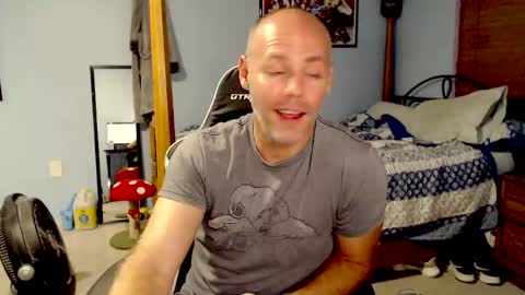 Snapshot of alex_ssj chatting on May 21, 12:17 am Alex Bella online show from May 21, 12:17 am
