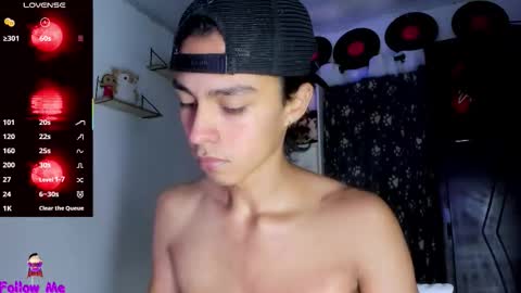 Snapshot of alex_sweet_69 chatting on November 13, 2:16 pm Alex online show from November 13, 2:16 pm