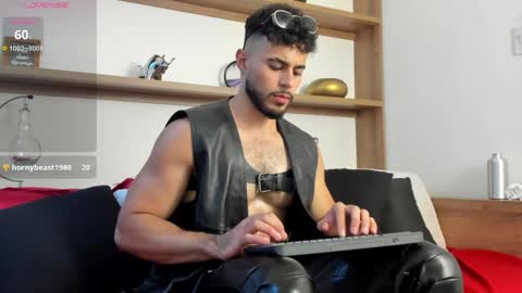 alex_wolf05 online show from April 10, 8:13 pm
