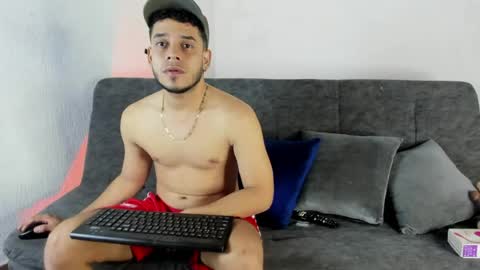 Alex Woll online show from April 19, 9:17 pm