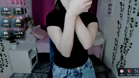 Snapshot of alexa_lexi chatting on April 16, 10:38 am alexa_lexi online show from April 16, 10:38 am