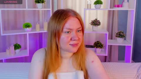 Snapshot of alexaabee chatting on May 23, 8:18 am alexaabee online show from May 23, 8:18 am