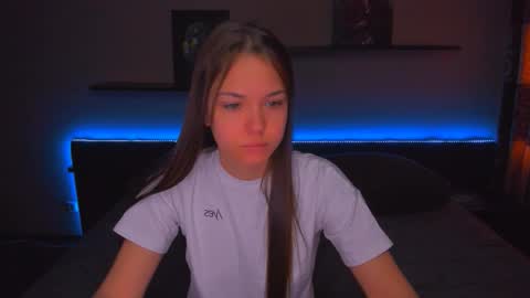 angel online show from March 18, 12:36 am