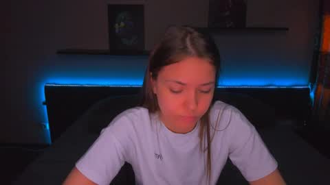 angel online show from April 6, 4:46 am