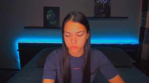 Snapshot of alexabarkley chatting on June 30, 12:22 am angel online show from June 30, 12:22 am