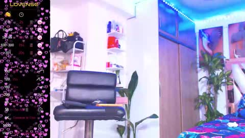 alexafoxxy01 online show from March 24, 12:48 am