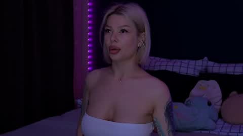 Snapshot of alexamason chatting on June 22, 2:02 am Alexa Mason online show from June 22, 2:02 am