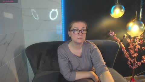 Snapshot of alexandra_kind chatting on December 17, 5:58 pm Alexandra online show from December 17, 5:58 pm