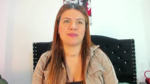 Snapshot of alexandra_torress chatting on August 8, 12:40 pm alexandra online show from August 8, 12:40 pm