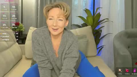 Snapshot of alexandrafix chatting on February 10, 1:59 pm Alexandra online show from February 10, 1:59 pm